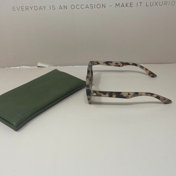 (NWT) Aire | Sculptor Sunglasses in Cookie Tort - Picture 4 of 5